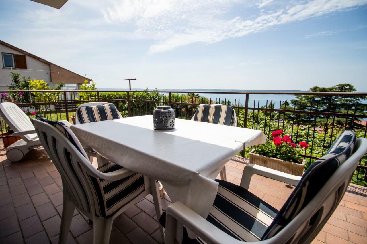 Seaview Apartment